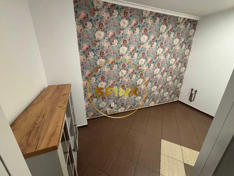 Vitan, spatiu comercial 220 mp, parter, demisol, 2 aere conditionate.
