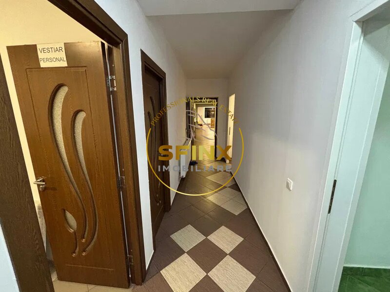 Vitan, spatiu comercial 220 mp, parter, demisol, 2 aere conditionate.